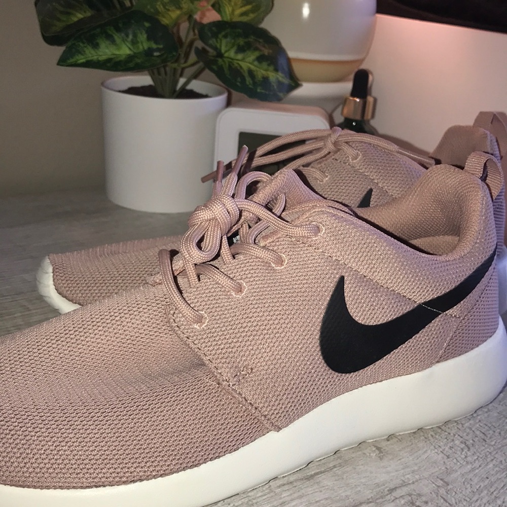 Pink & black Nike Roshe shoes